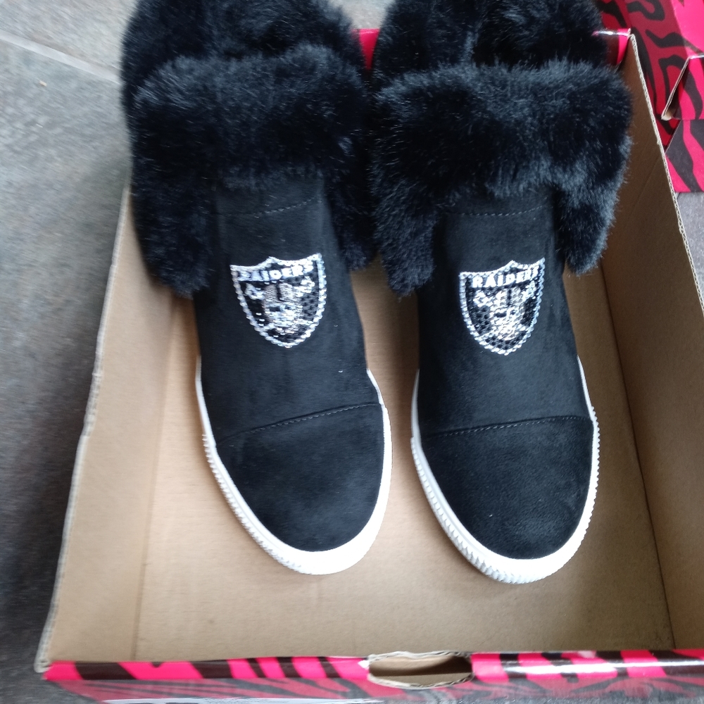 New Raiders Black Wedge Shoe Shorty Boot NFL Size 7.5